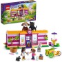 LEGO Friends 41699 Il Caffè di Adozione dei Cuccioli Parco Giochi Animali Mini Bamboline Olivia e Priyanka