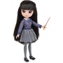 SpinMaster 6061837  Wizarding World Bambola articolata di Cho Chang da 20cm Bacchetta e divisa di Hogwarts