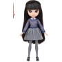 SpinMaster 6061837  Wizarding World Bambola articolata di Cho Chang da 20cm Bacchetta e divisa di Hogwarts