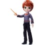 SpinMaster 6064900 Wizarding World Bambola articolata di Ronald Weasley da 20cm Bacchetta e divisa di Hogwarts