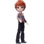 SpinMaster 6064900 Wizarding World Bambola articolata di Ronald Weasley da 20cm Bacchetta e divisa di Hogwarts