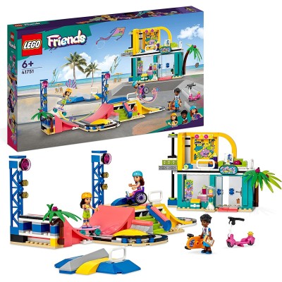 LEGO Friends 41751 Skate Park Set con Rampa da Skateboard Monopattino e Sedia a Rotelle
